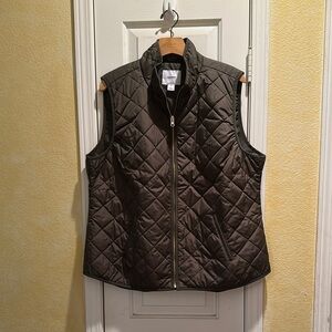 Quilted Sleeveless Vest in Olive Green